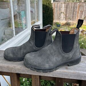 Blundstones - Womens size 8 (Mens 6)
